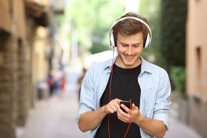Какую музыку слушает современная молодежь